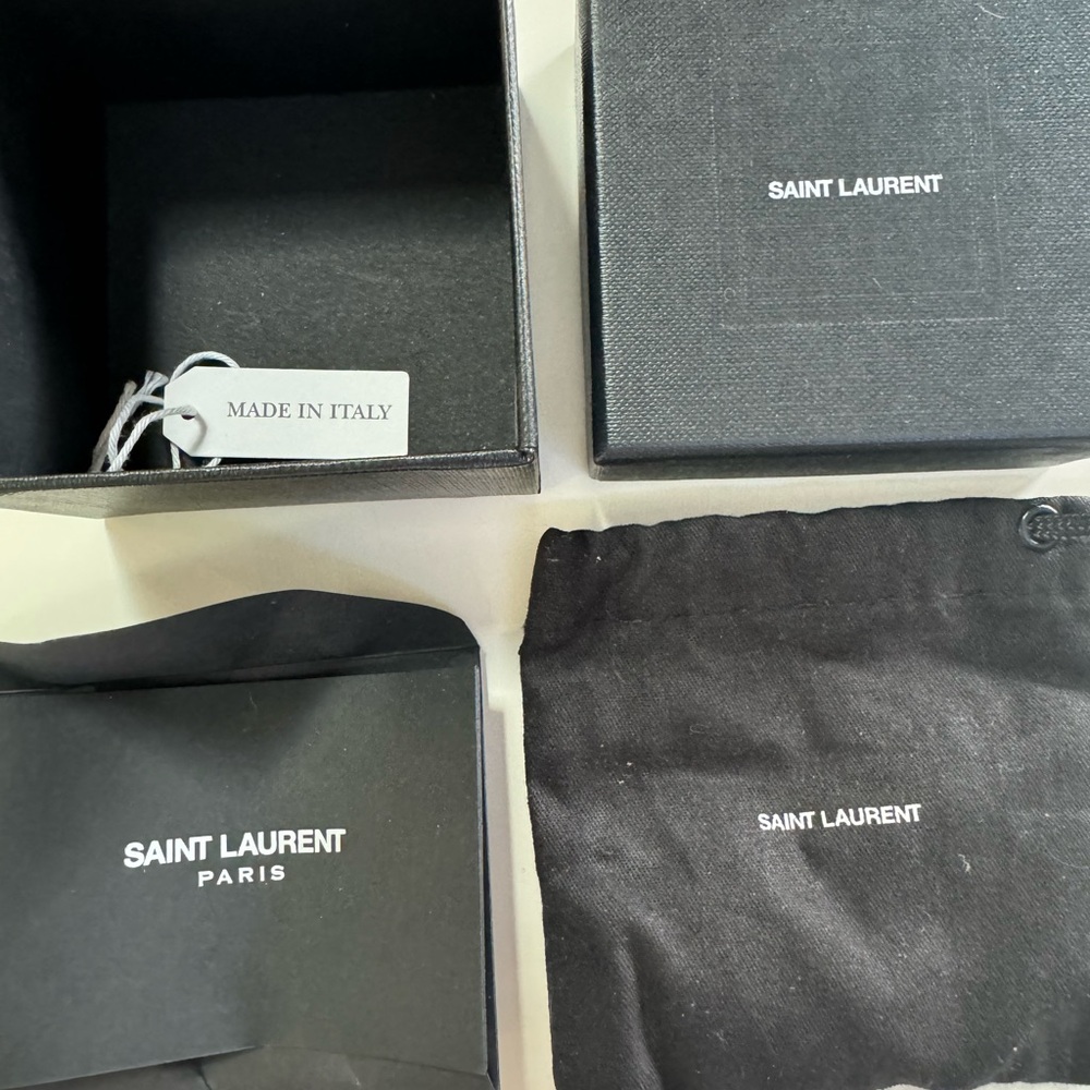 Saint Laurent Gold Palm Tree Earrings - Picture 4 of 6